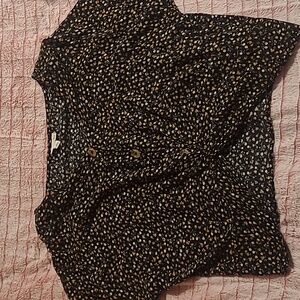 AVAILABLE WITH BUNDLE ONLY! Floral button shirt